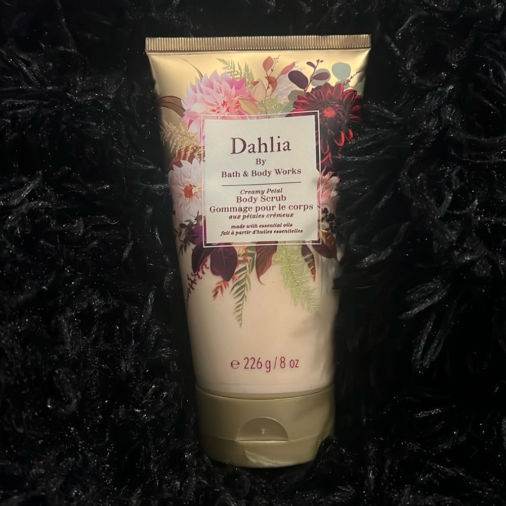 Bath & Body Works | Dahlia Body Scrub 🌺🌹